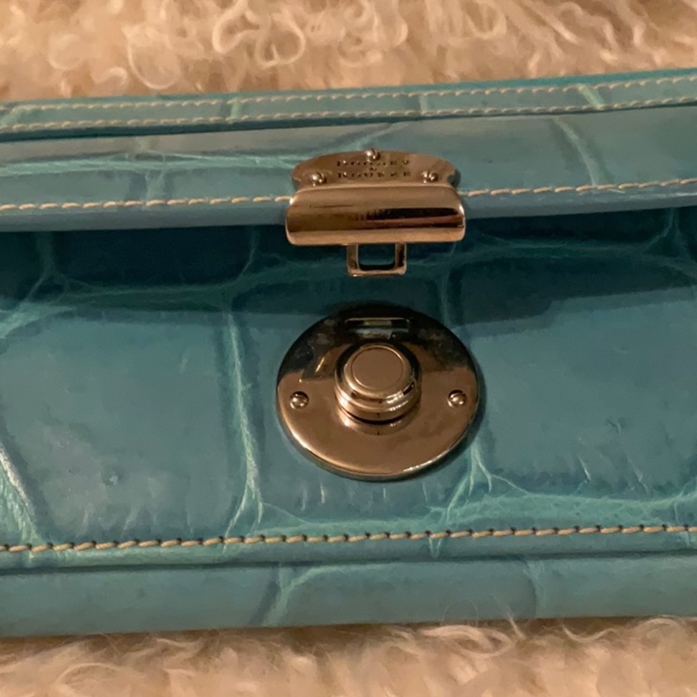 Dooney & Bourke Baby Blue Croc Wristlet Wallet With Silver Lock - Picture 9 of 11
